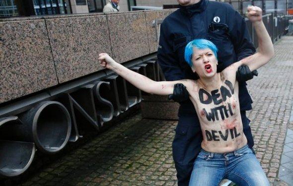 Femen'in Brüksel eylemi