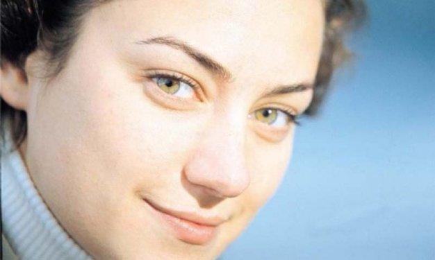 Türkiye'nin en güzel yüzlü ünlüleri - Resim 21
