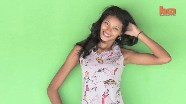 İşte dünyanın en uzun kızı