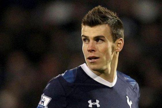 Dünyanın en iyi 100 futbolcusu