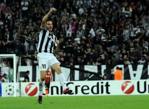 Dünyanın en iyi 100 futbolcusu