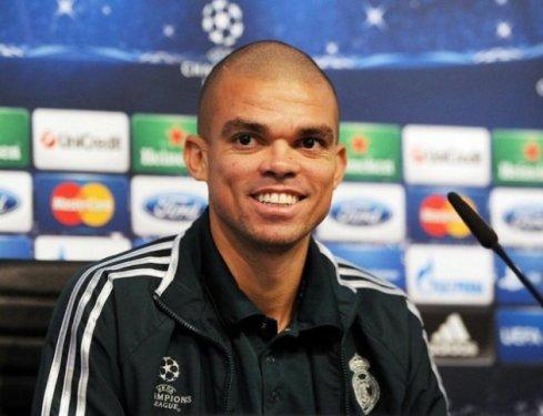 Dünyanın en iyi 100 futbolcusu