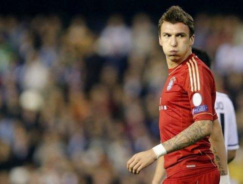 Dünyanın en iyi 100 futbolcusu