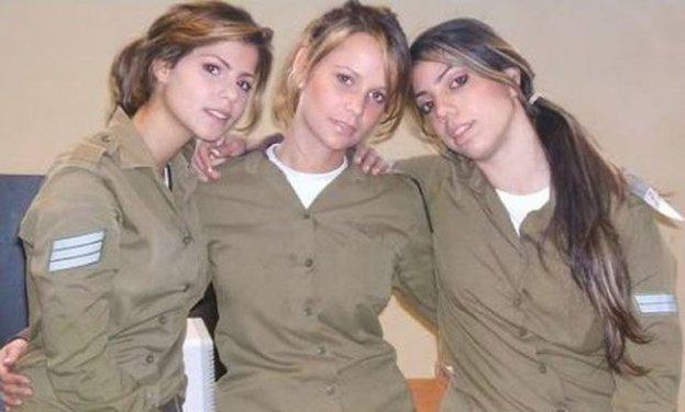 İsrail'in kadın askerleri