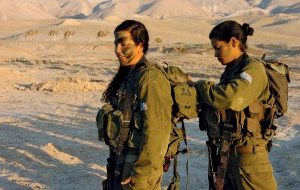 İsrail'in kadın askerleri