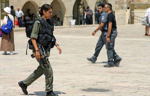 İsrail'in kadın askerleri