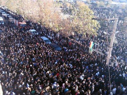  Şerafettin Elçi için Cizre'de cenaze töreni