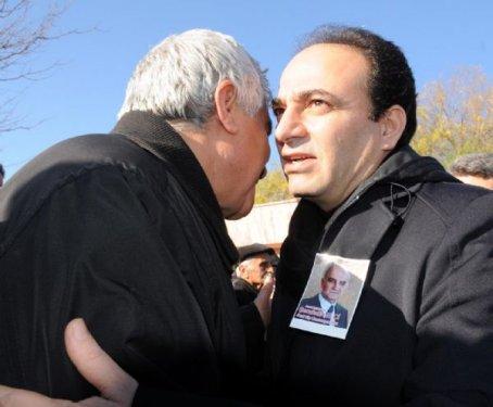  Şerafettin Elçi için Cizre'de cenaze töreni