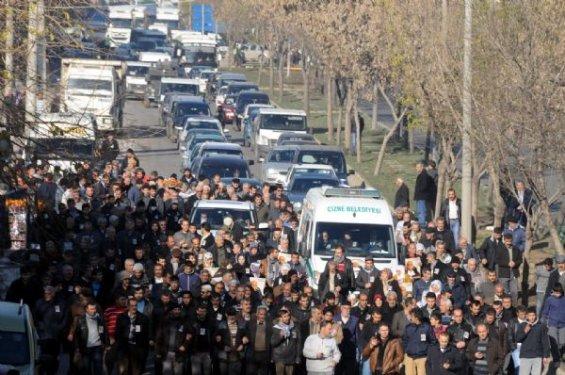  Şerafettin Elçi için Cizre'de cenaze töreni