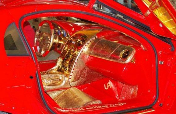 Mercedes'in kırmızı canavarı: SLR McLaren 999