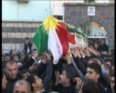  Şerafettin Elçi için Cizre'de cenaze töreni