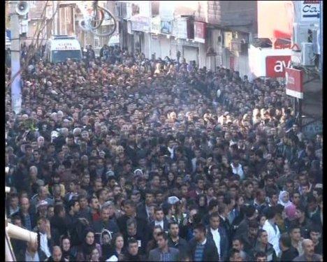  Şerafettin Elçi için Cizre'de cenaze töreni