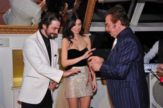 Ahmet Kural nişanlandı