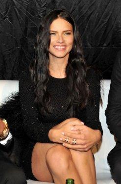 Adriana Lima Antalya'da mini şov yaptı - Foto Galeri