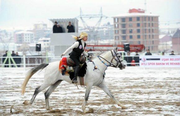 Abdullah Gül Afyon ve Uşak gezisinden fotoğraf paylaştı