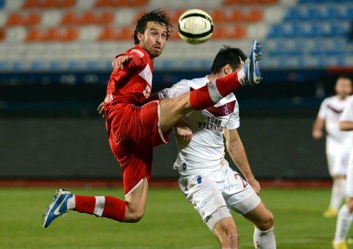 Trabzonspor Antalya'dan galibiyetle döndü