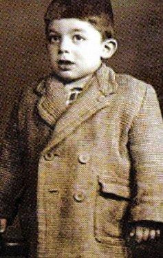 Siyasetçilerin çocukluk fotoğrafları