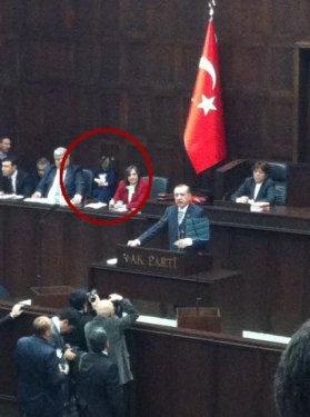 8 yaşındaki Hale Tuana Başbakan'la röportaj yaptı