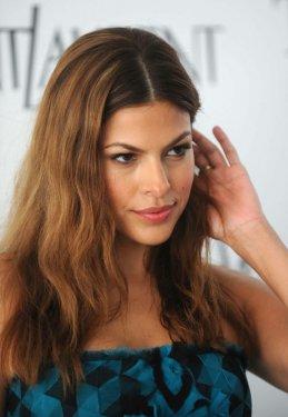 Saçlarıyla milyonları peşinde sürükleyen ünlüler