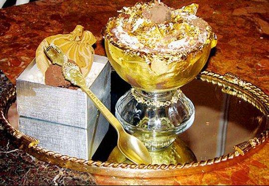 Altından yapılan en tuhaf ve gereksiz eşyalar