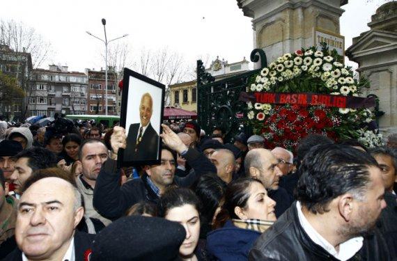 Mehmet Ali Birand Teşvikiye'den uğurlandı
