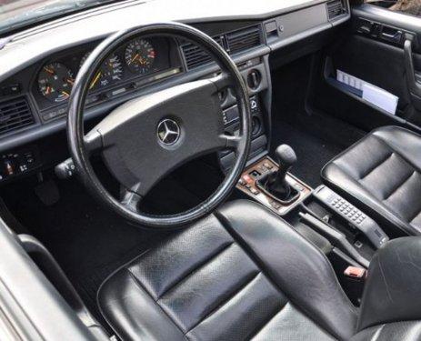 İlk günkü gibi görünen Mercedes klasikleri