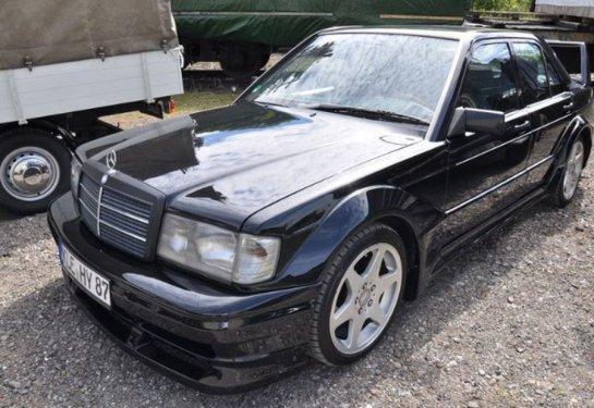 İlk günkü gibi görünen Mercedes klasikleri