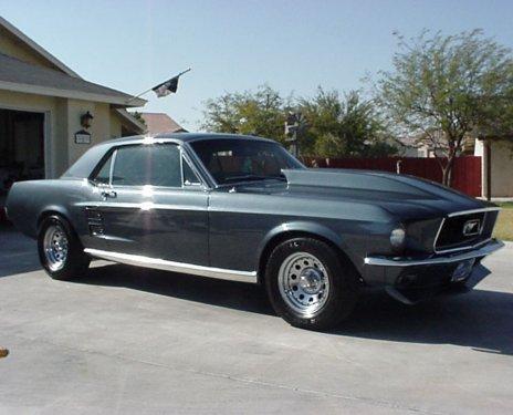 Klasik otomobil tutkusu