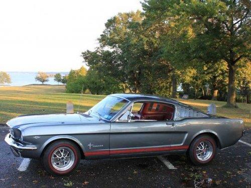 Klasik otomobil tutkusu