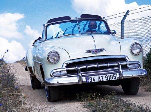 Klasik otomobil tutkusu