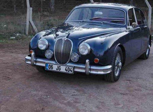 Klasik otomobil tutkusu