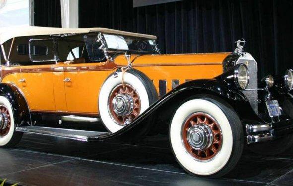 Klasik otomobil tutkusu