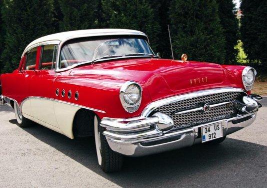 Klasik otomobil tutkusu