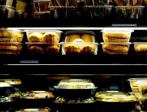 Fotoğraf gibi görünen resimler kafa karıştırıyor