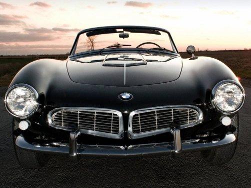 Klasik otomobil tutkusu