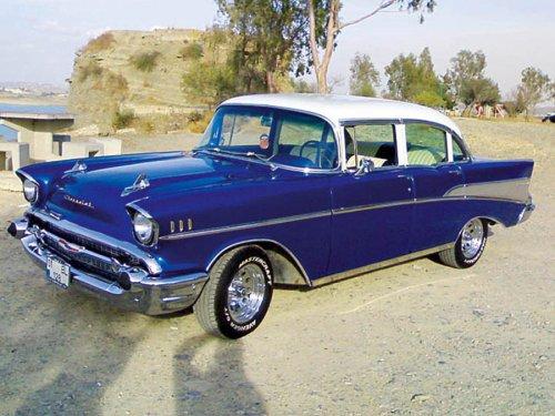 Klasik otomobil tutkusu