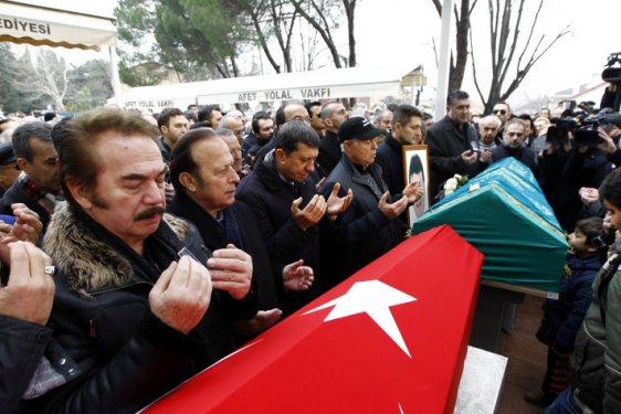 Ferdi Özbeğen son yolculuğuna uğurlandı