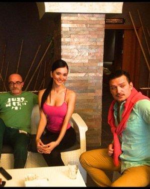 Cansu Taşkın şöhreti Twitter'da arıyor