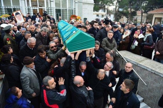 Ferdi Özbeğen son yolculuğuna uğurlandı