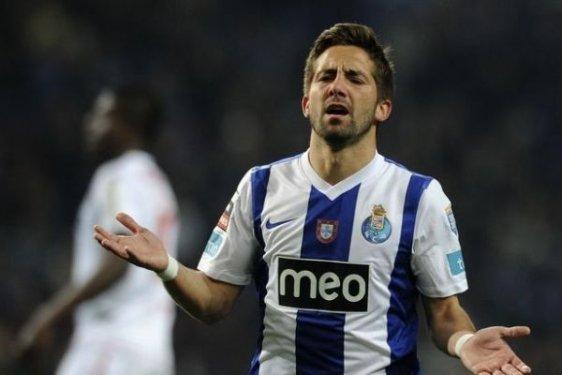 Four Four Two dergisi yılın en iyi 100 futbolcusunu seçti