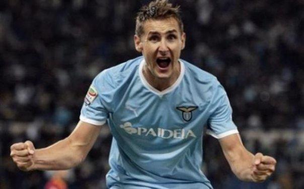 Four Four Two dergisi yılın en iyi 100 futbolcusunu seçti