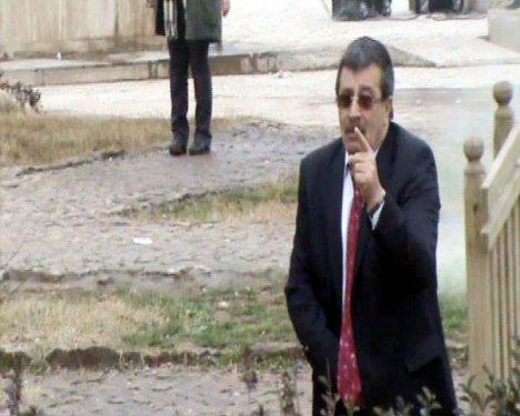 BDP'li İbrahim Binici polise silah çekmeye yeltendi