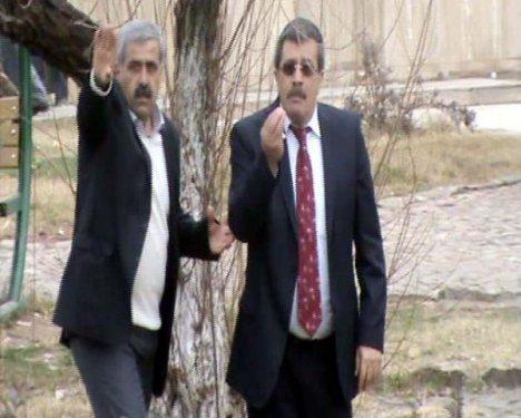 BDP'li İbrahim Binici polise silah çekmeye yeltendi