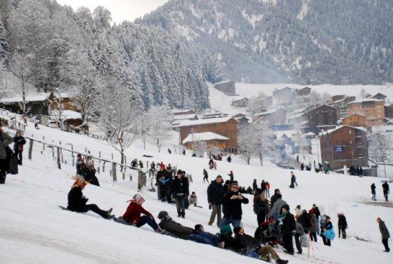 Rize'deki Kardan Adam Şenlikleri'nde 13 kişi yaralandı