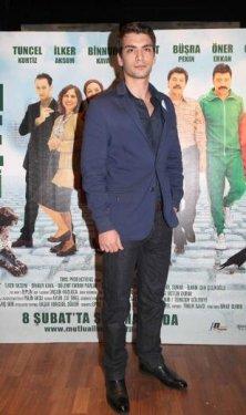 Sümbül Ağa ilk kez eşiyle görüntülendi