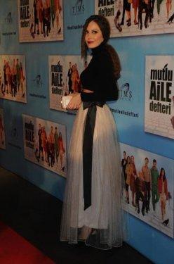 Sümbül Ağa ilk kez eşiyle görüntülendi