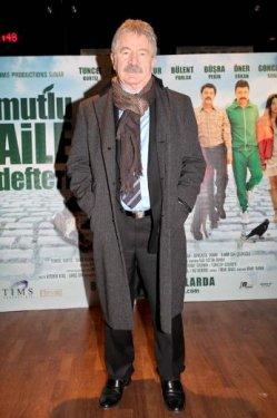 Sümbül Ağa ilk kez eşiyle görüntülendi