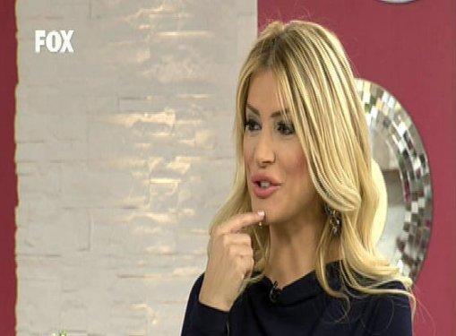 Songül Karlı'nın silikonlu dudakları kapanmıyor