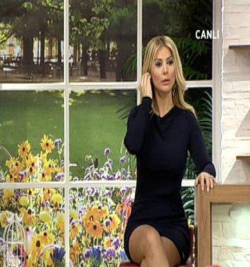 Songül Karlı'nın silikonlu dudakları kapanmıyor