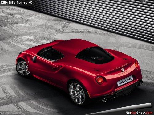Alfa Romeo 4C yüzünü gösterdi - Foto Galeri